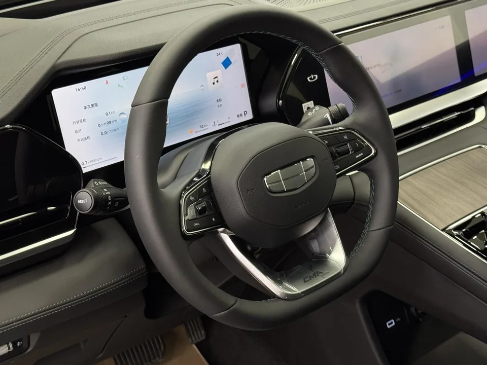 Geely Monjaro 2025 — миниатюра 3
