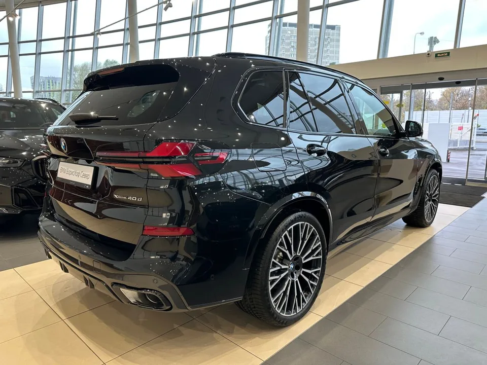 BMW X5 2025 — миниатюра 2
