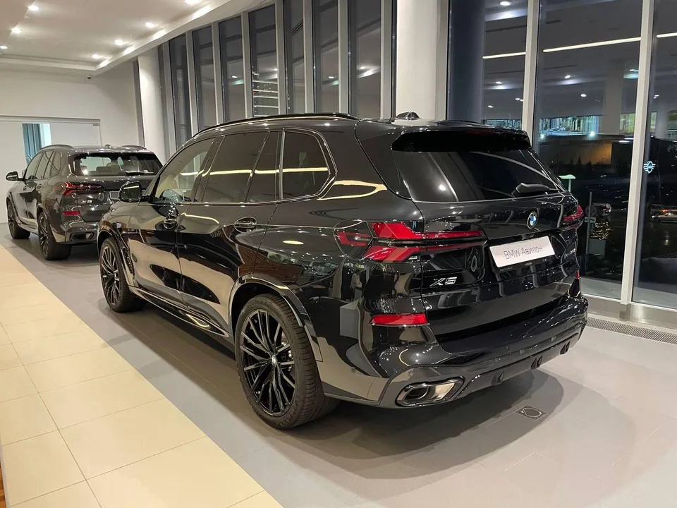 BMW X5 2025 — миниатюра 2