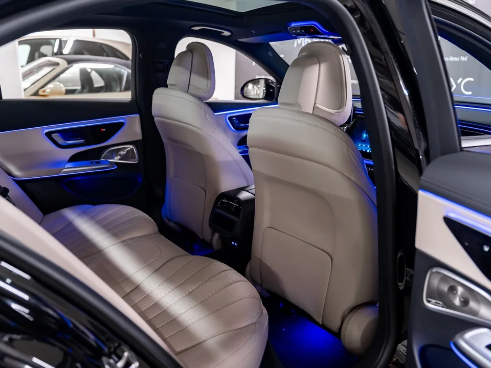 Mercedes-Benz E-Class 2025 — миниатюра 3