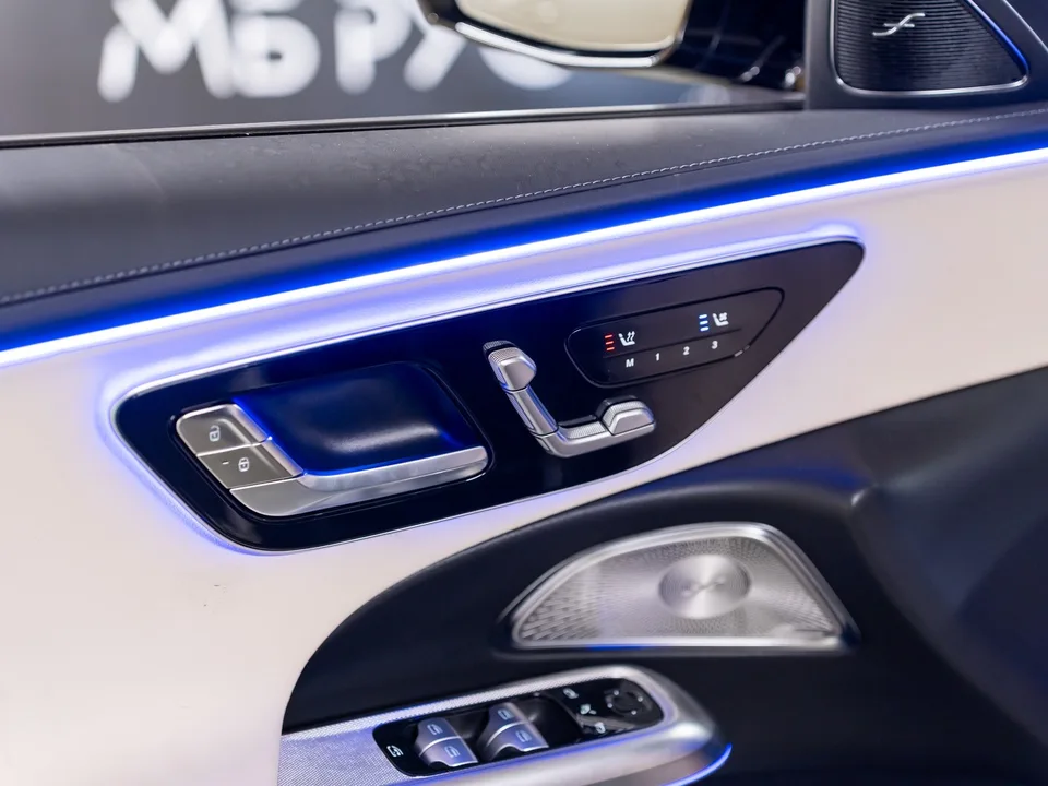 Mercedes-Benz E-Class 2025 — миниатюра 4