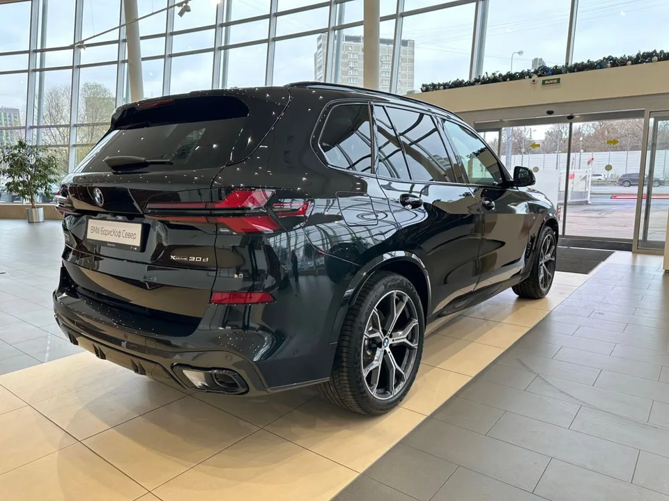 BMW X5 2025 — миниатюра 2