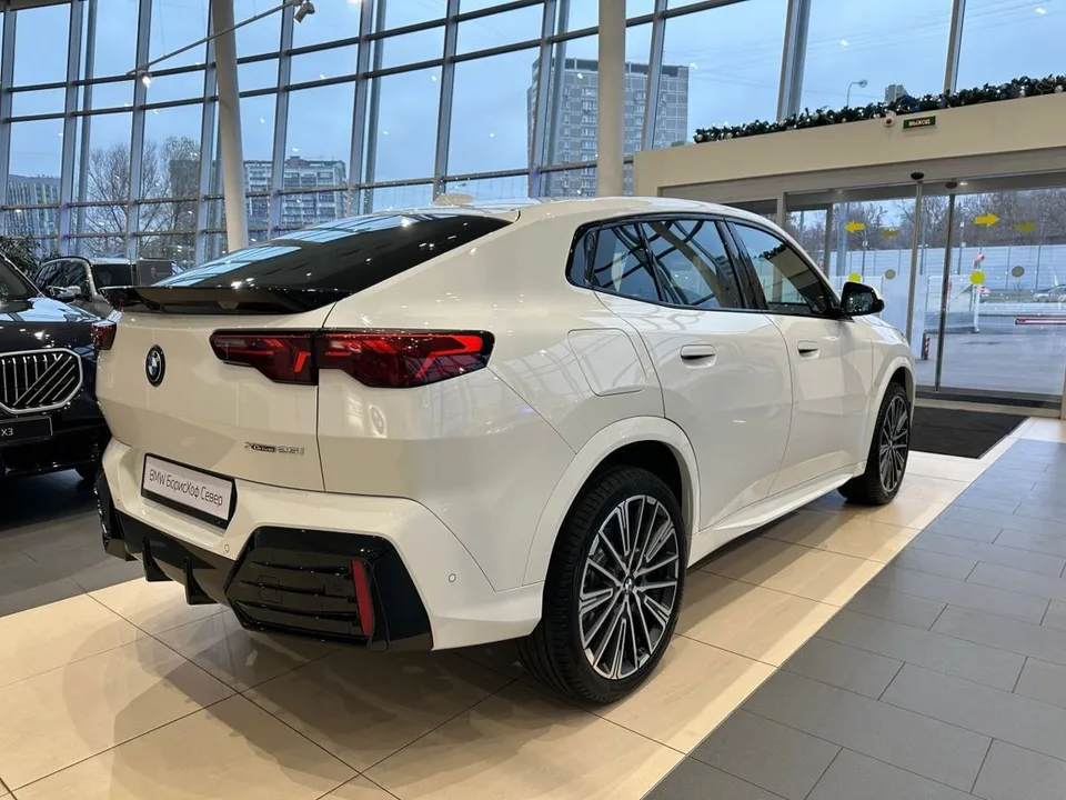 BMW X2 2025 — миниатюра 2