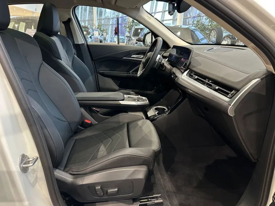 BMW X2 2025 — миниатюра 4