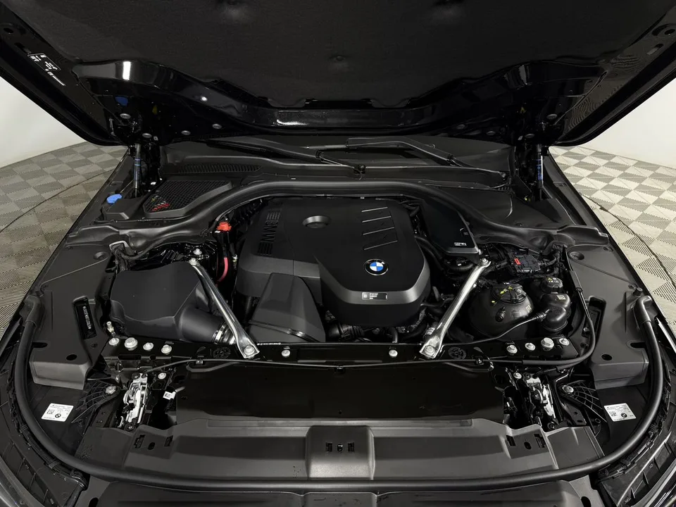BMW 5 Series 2025 — миниатюра 3