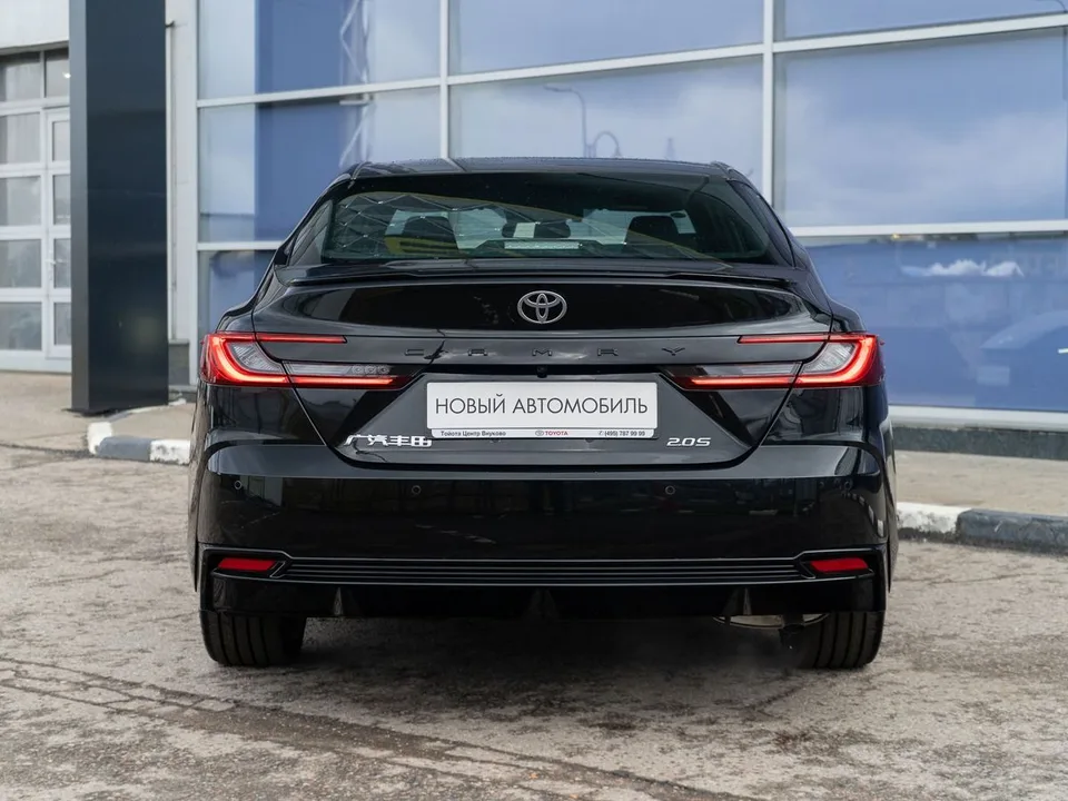 Toyota Camry 2024 — миниатюра 2