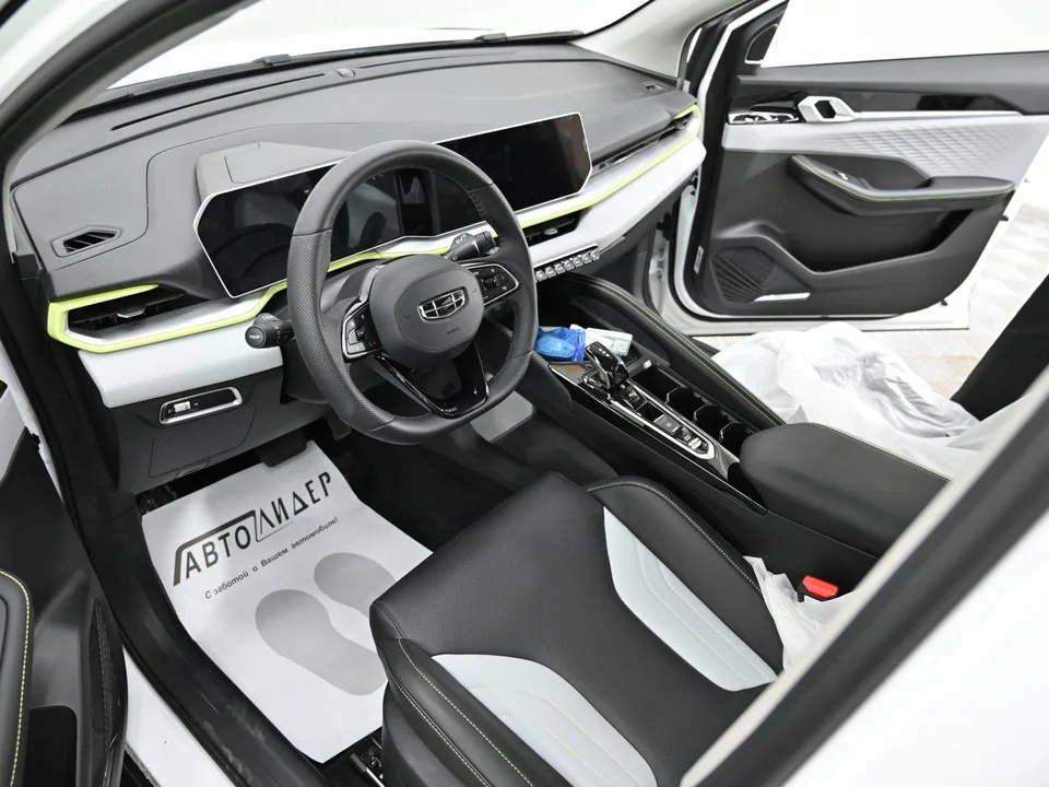 Geely Coolray 2025 — миниатюра 2
