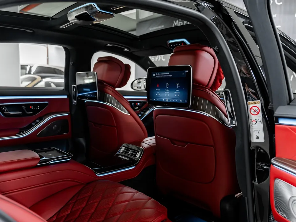 Mercedes-Benz S-Класс 2024 — миниатюра 3