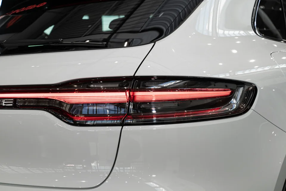 Porsche Macan 2025 — миниатюра 5