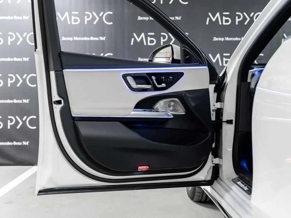Mercedes-Benz E-Class 2025 — миниатюра 4