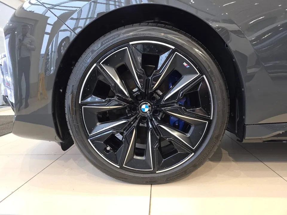 BMW 7 серия 2025 — миниатюра 3