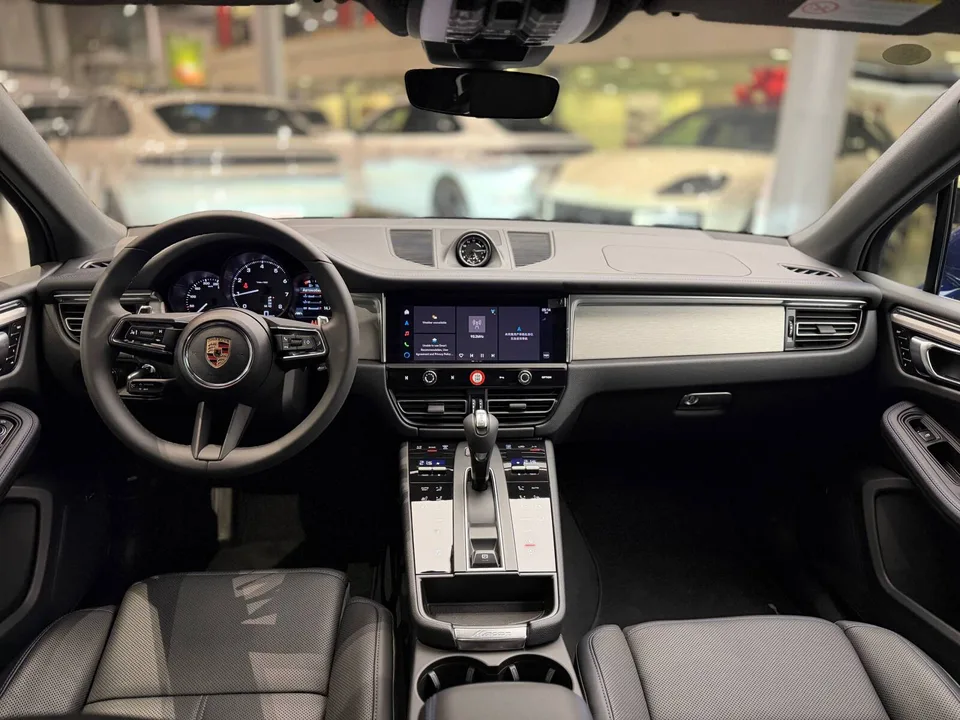 Porsche Macan 2024 — миниатюра 4