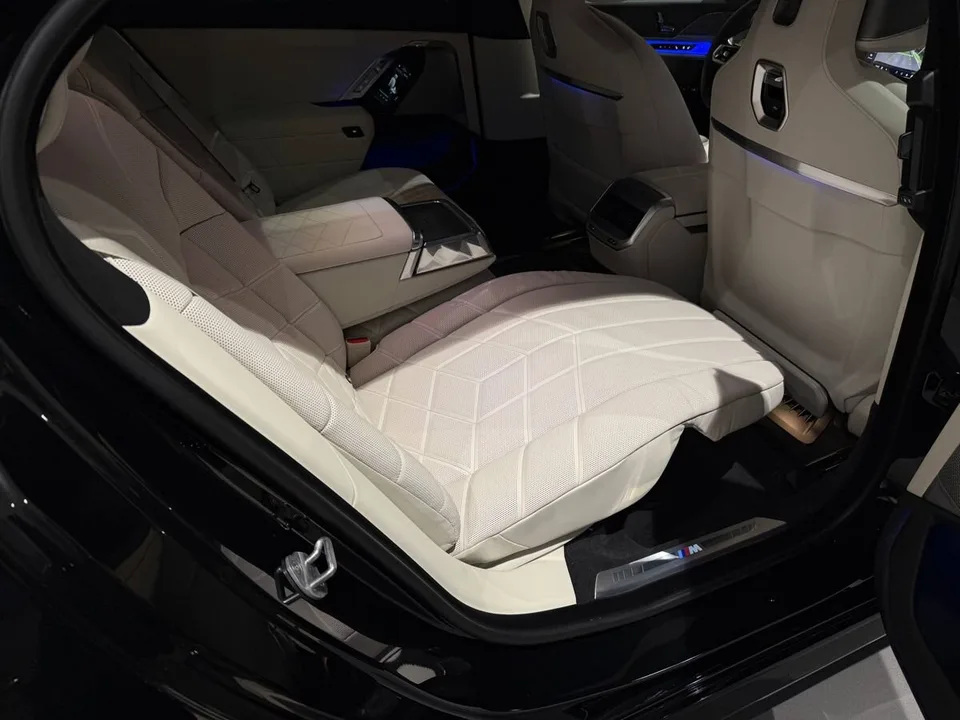 BMW 7 серия 2025 — миниатюра 4