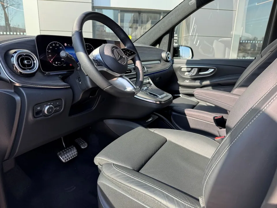 Mercedes-Benz V-Класс 2025 — миниатюра 4