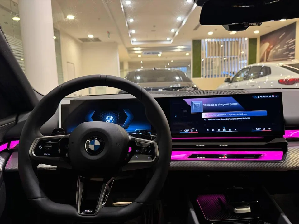 BMW 5 Series 2025 — миниатюра 3