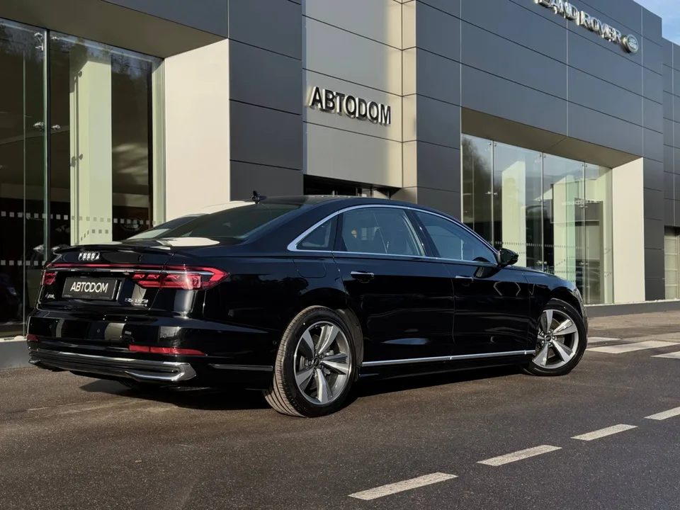 Audi A8 2025 — миниатюра 3