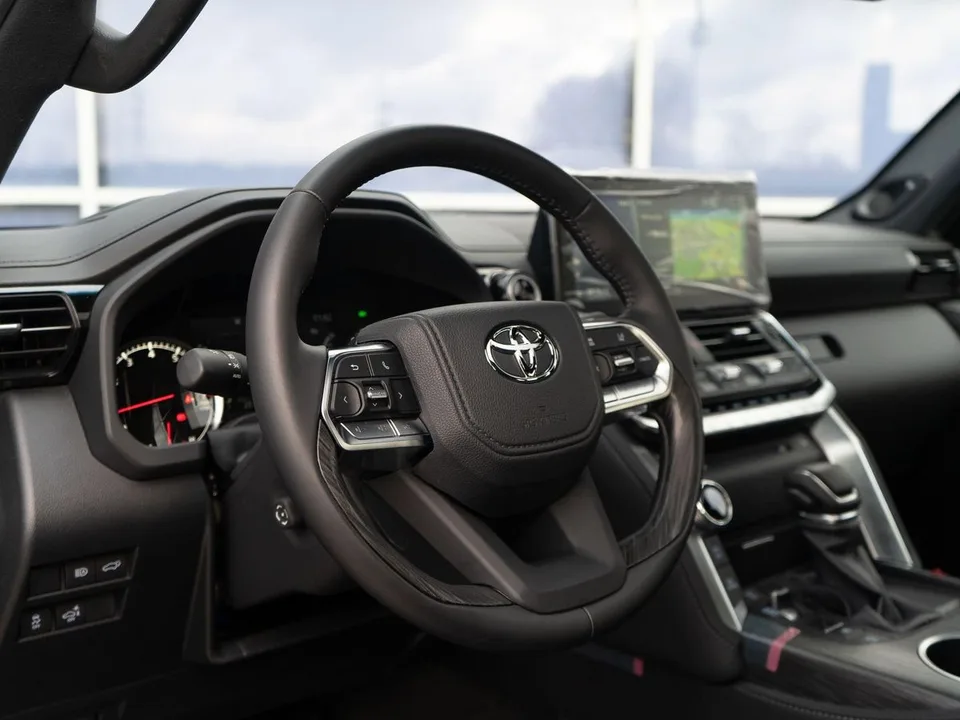 Toyota Land Cruiser 2025 — миниатюра 4