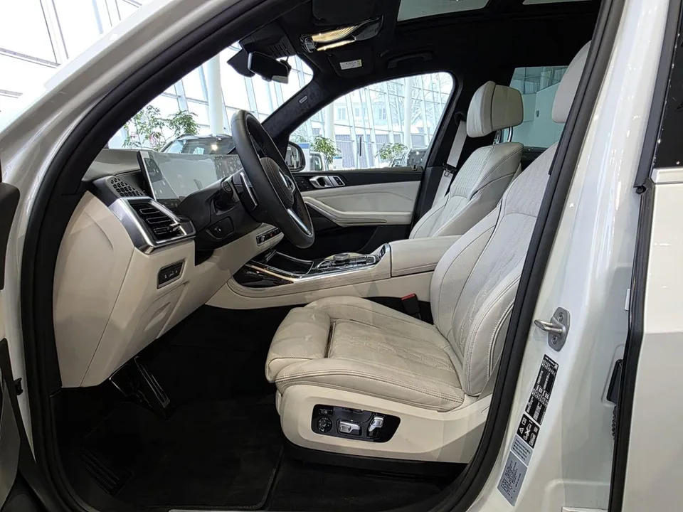 BMW X7 2025 — миниатюра 4