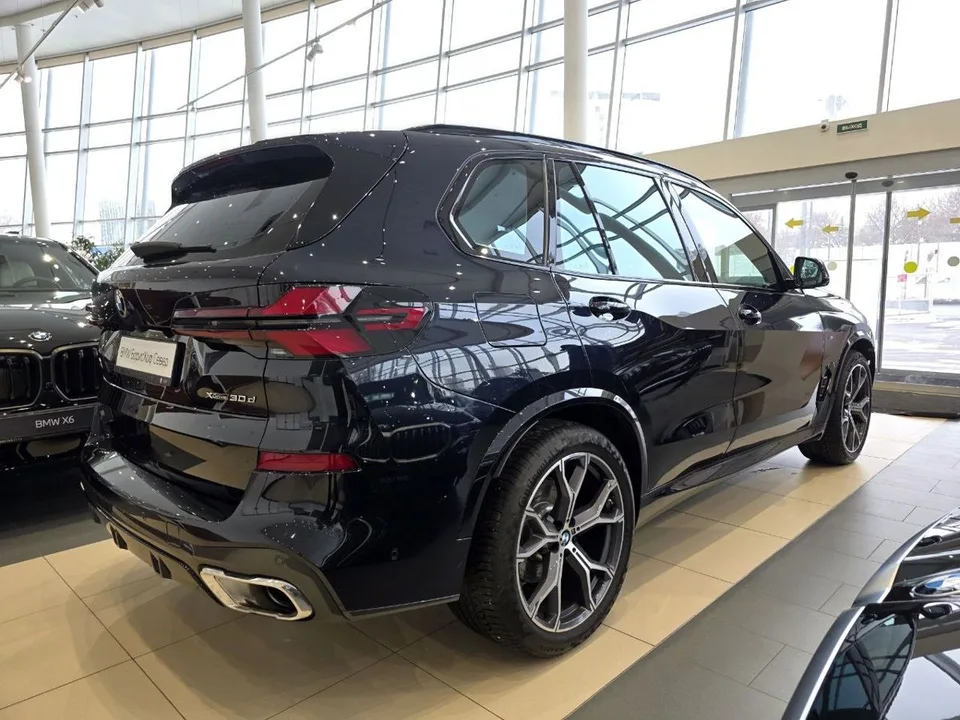 BMW X5 2025 — миниатюра 2