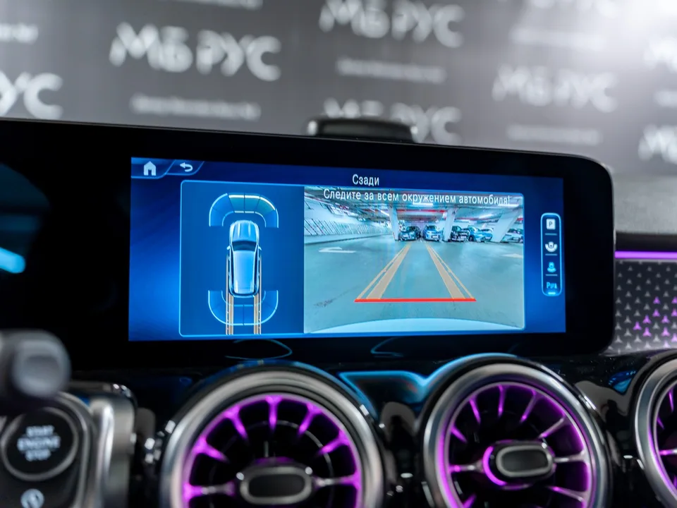 Mercedes-Benz GLB-Class 2024 — миниатюра 5