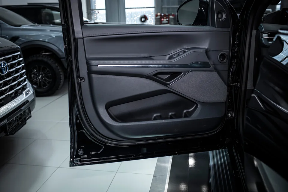 Lincoln Navigator 2025 — миниатюра 4