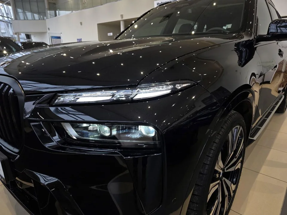 BMW X7 2025 — миниатюра 3