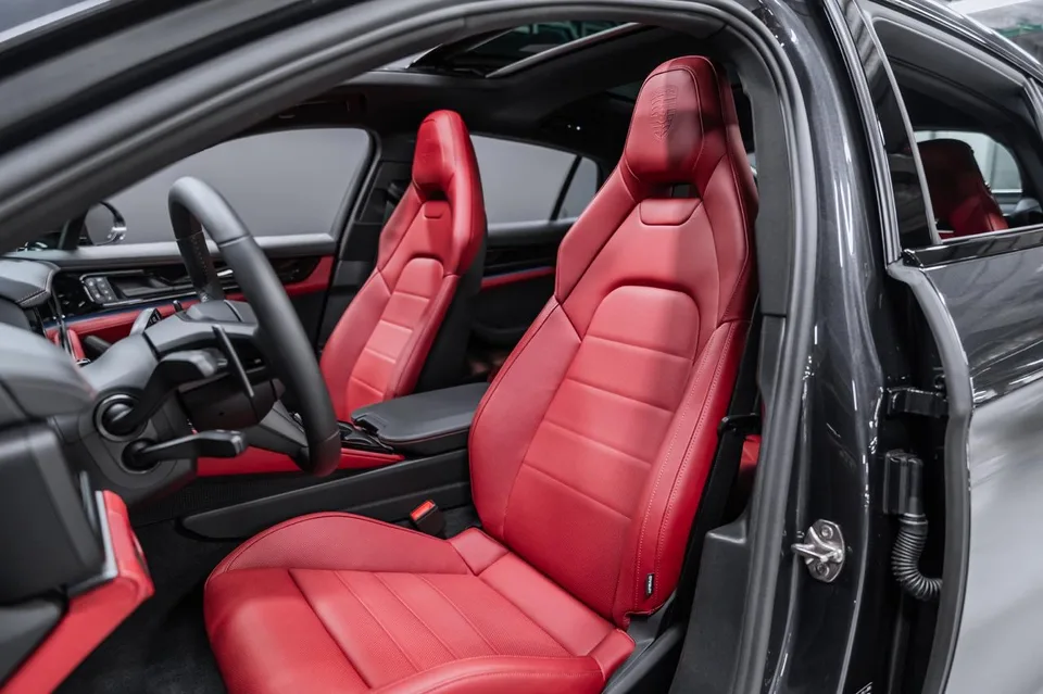 Porsche Panamera 2025 — миниатюра 2