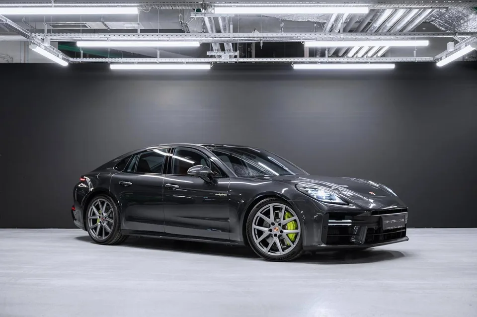 Porsche Panamera 2025 — миниатюра 4