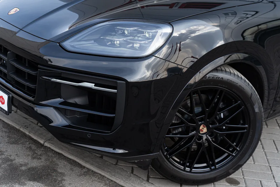 Porsche Cayenne 2025 — миниатюра 5