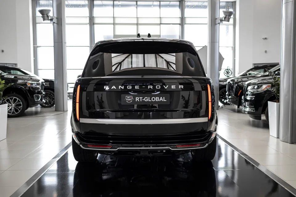 Land Rover Range Rover 2025 — миниатюра 3