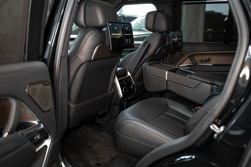 Land Rover Range Rover 2025 — миниатюра 5