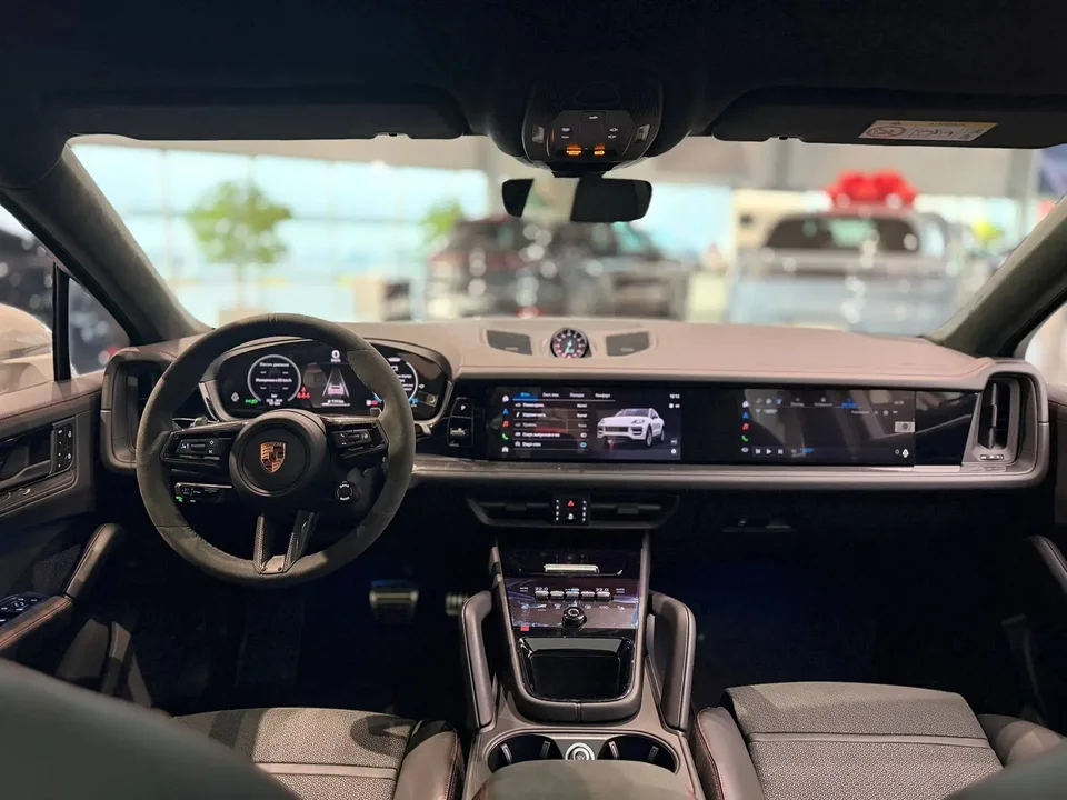 Porsche Cayenne 2025 — миниатюра 3