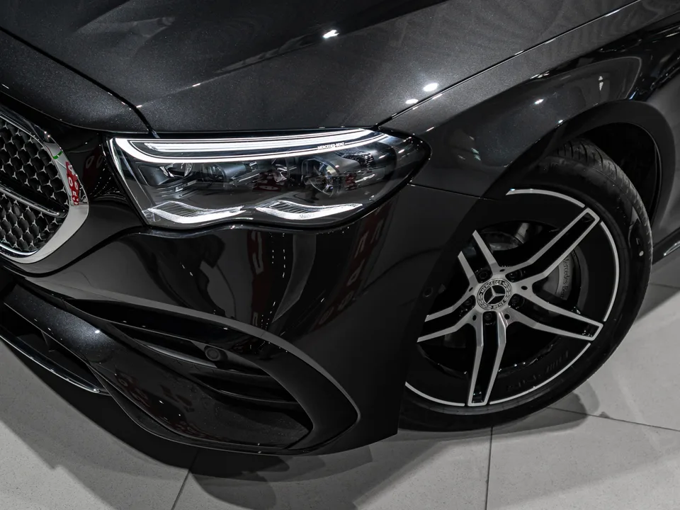 Mercedes-Benz E-Class 2025 — миниатюра 3