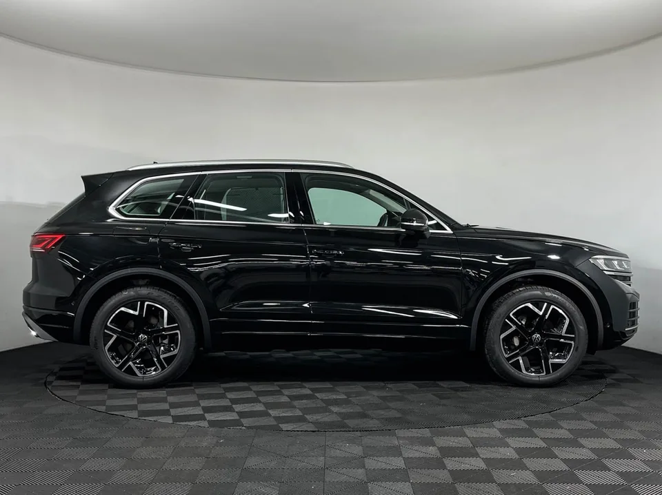 Volkswagen Touareg 2025 — миниатюра 2