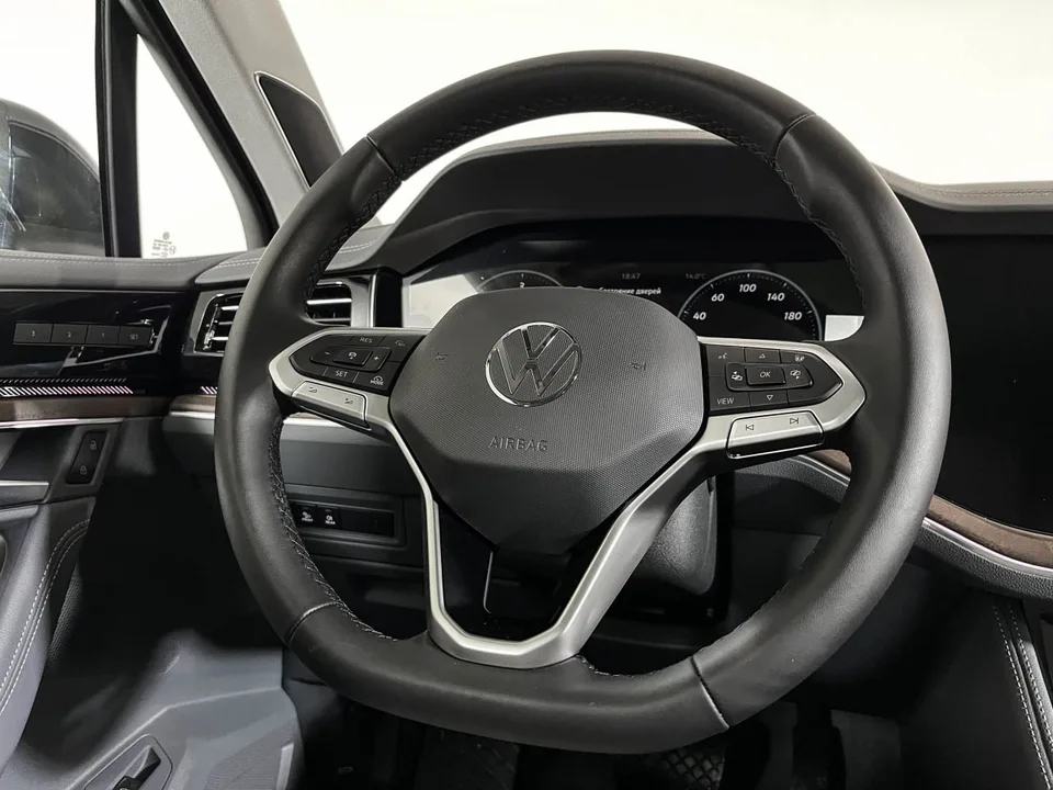 Volkswagen Touareg 2025 — миниатюра 4