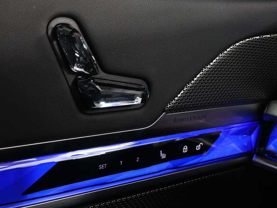 BMW 7 серия 2024 — миниатюра 4