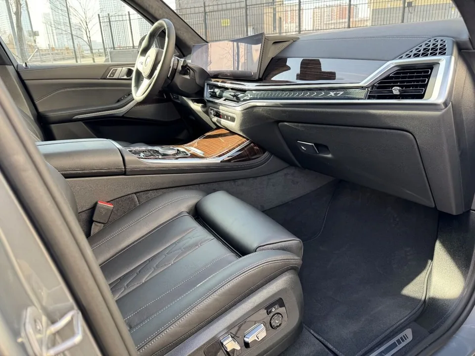 BMW X7 2025 — миниатюра 5