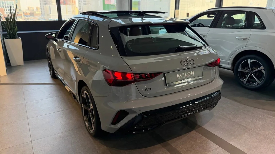 Audi A3 2025 — миниатюра 2