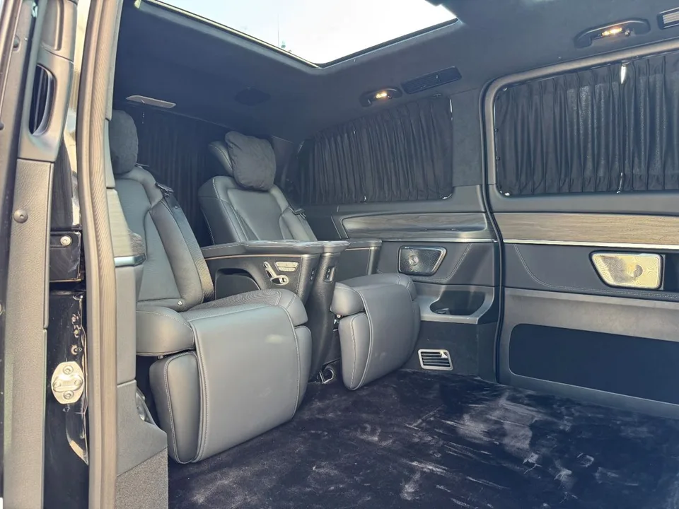 Mercedes-Benz V-Класс 2024 — миниатюра 3