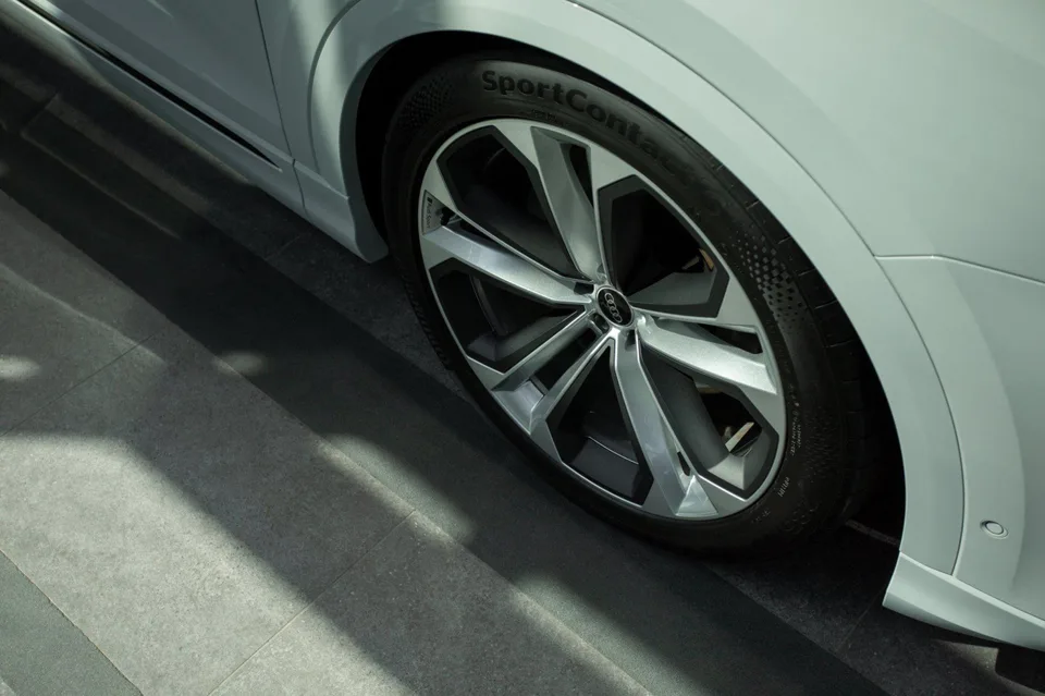 Audi Q8 2025 — миниатюра 4