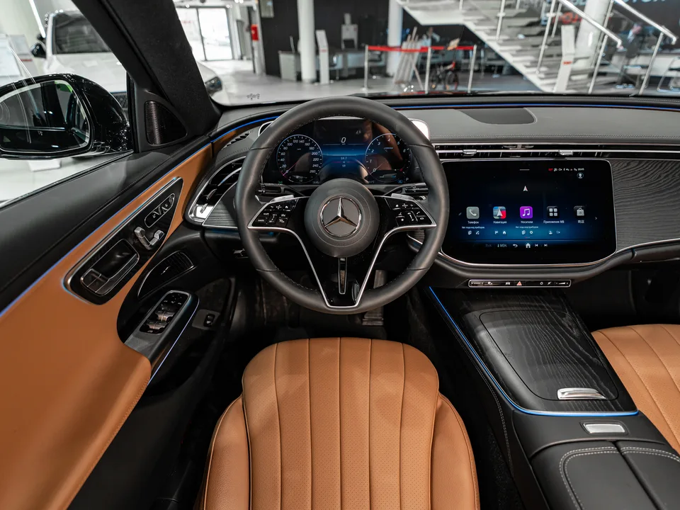 Mercedes-Benz E-Class 2025 — миниатюра 4