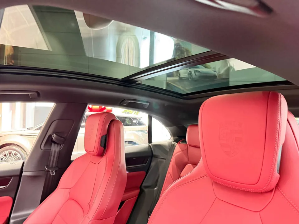 Porsche Macan 2025 — миниатюра 4