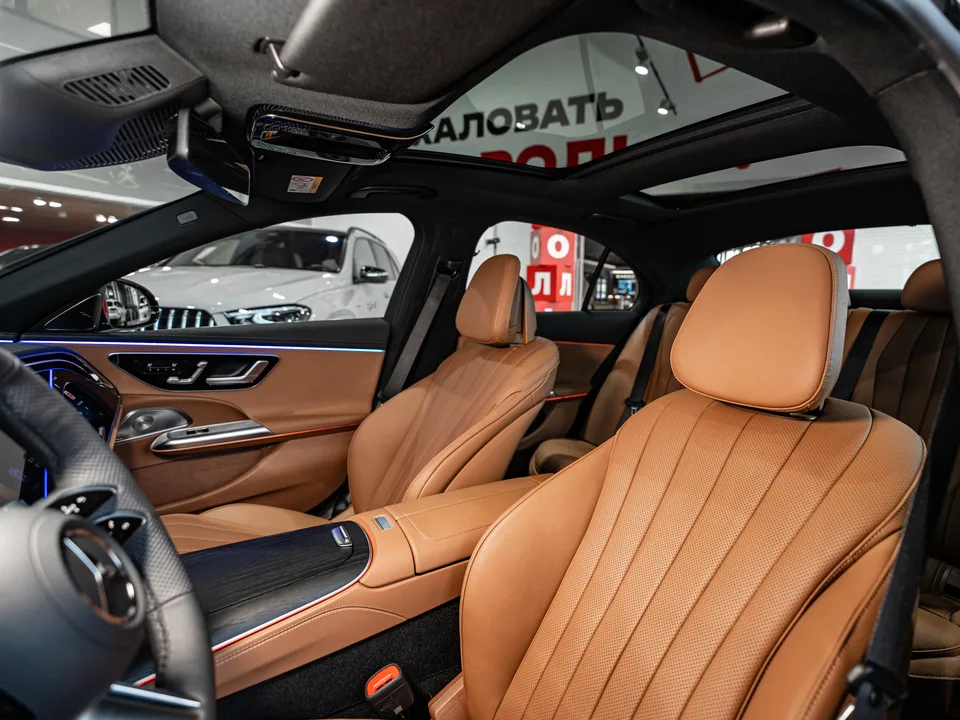Mercedes-Benz E-Class 2025 — миниатюра 5