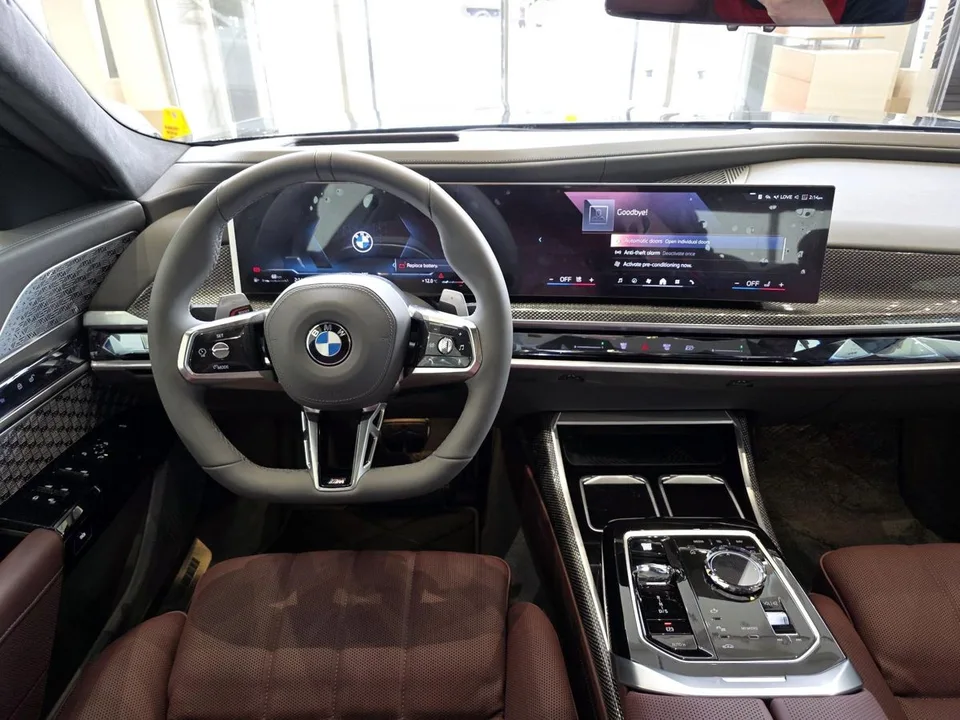 BMW 7 серия 2025 — миниатюра 5