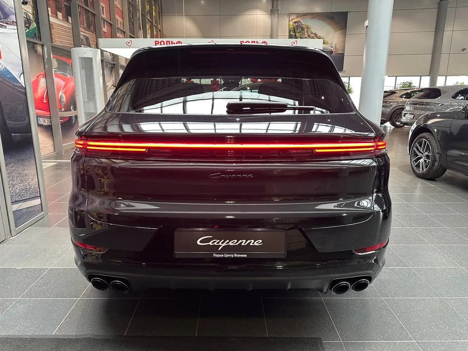 Porsche Cayenne 2026 — миниатюра 2