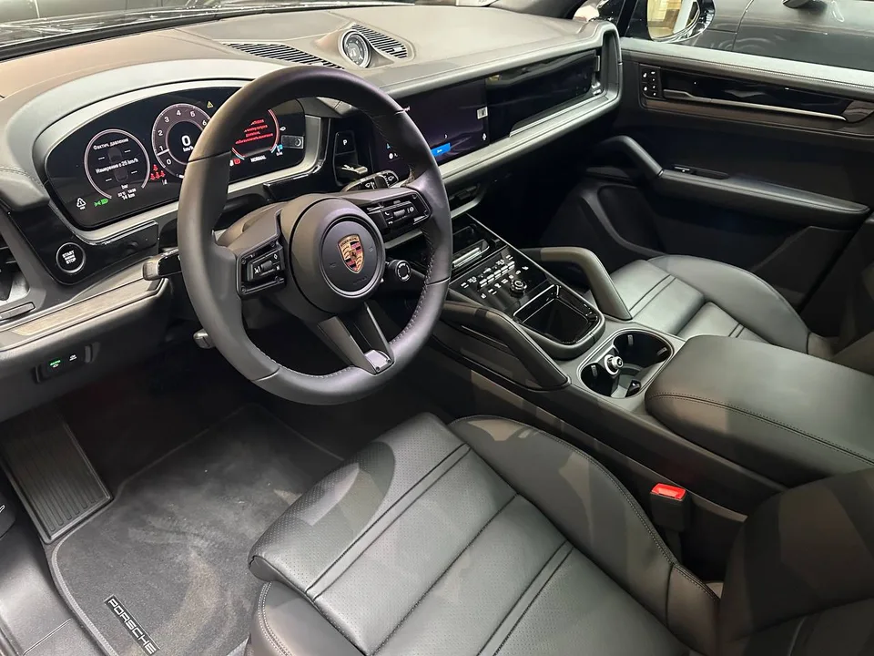 Porsche Cayenne 2026 — миниатюра 3