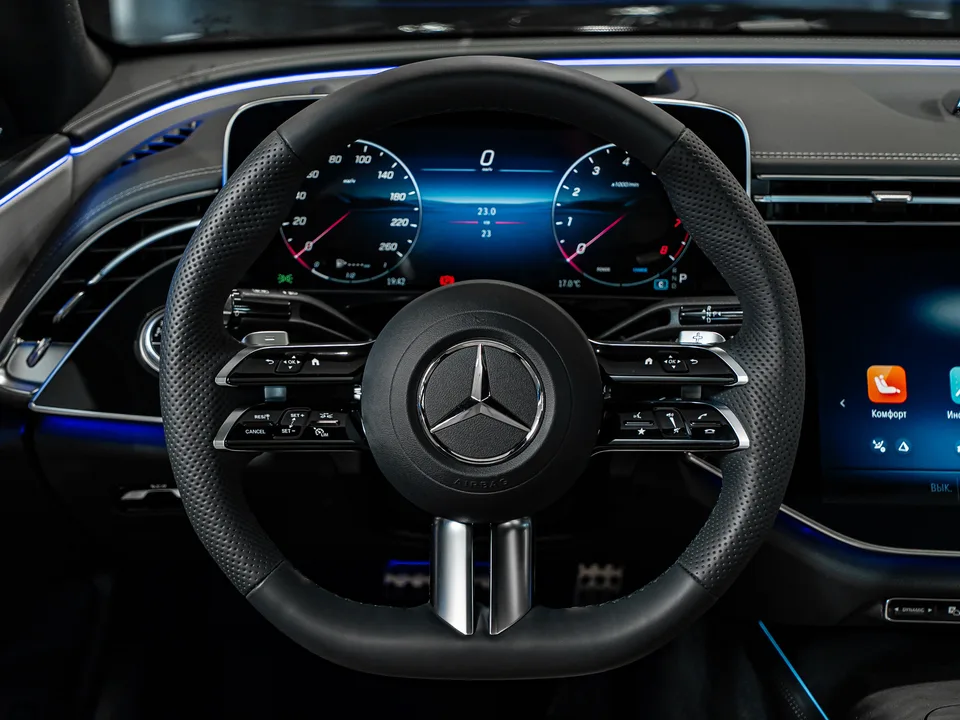 Mercedes-Benz E-Class 2025 — миниатюра 4