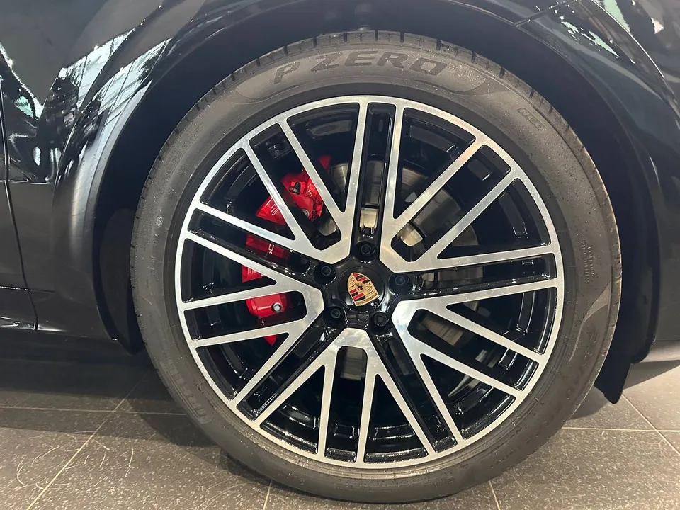 Porsche Cayenne 2026 — миниатюра 3