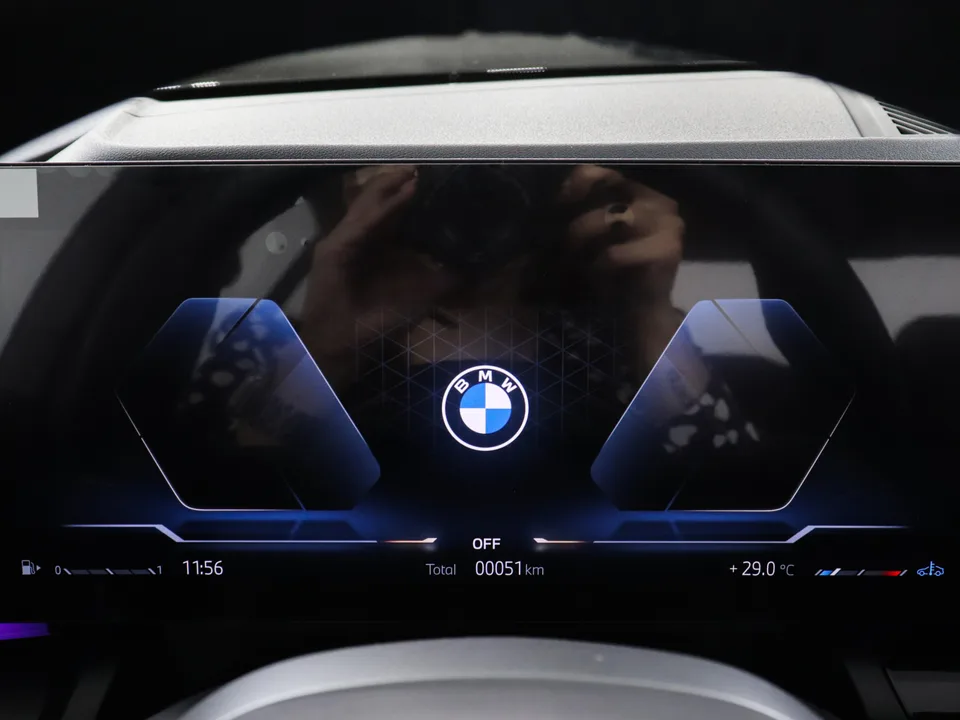 BMW 5 Series 2025 — миниатюра 4