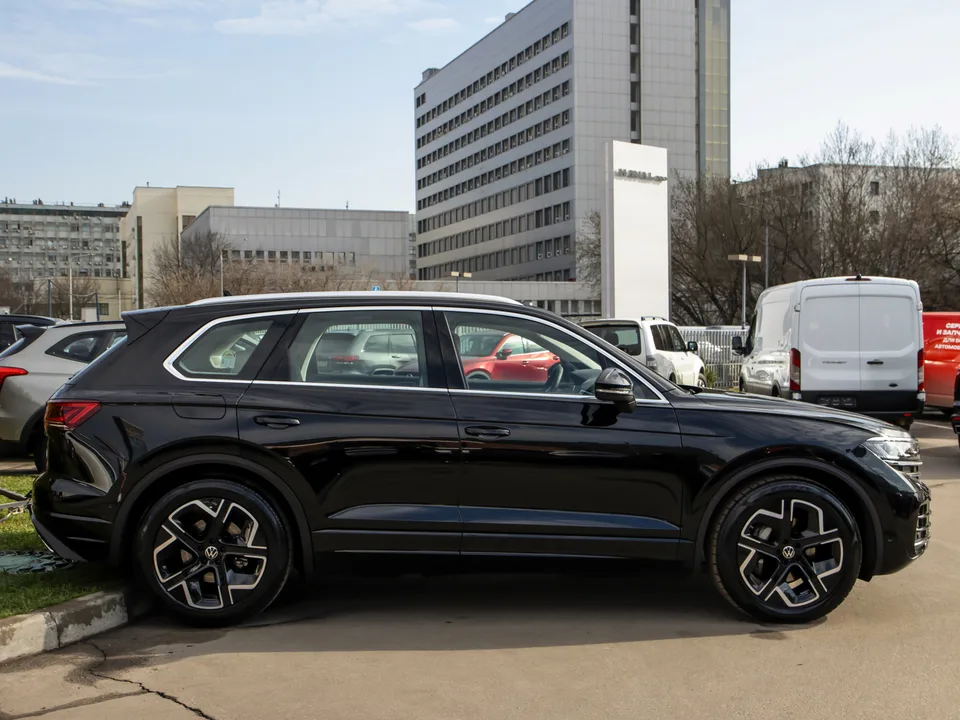 Volkswagen Touareg 2025 — миниатюра 2